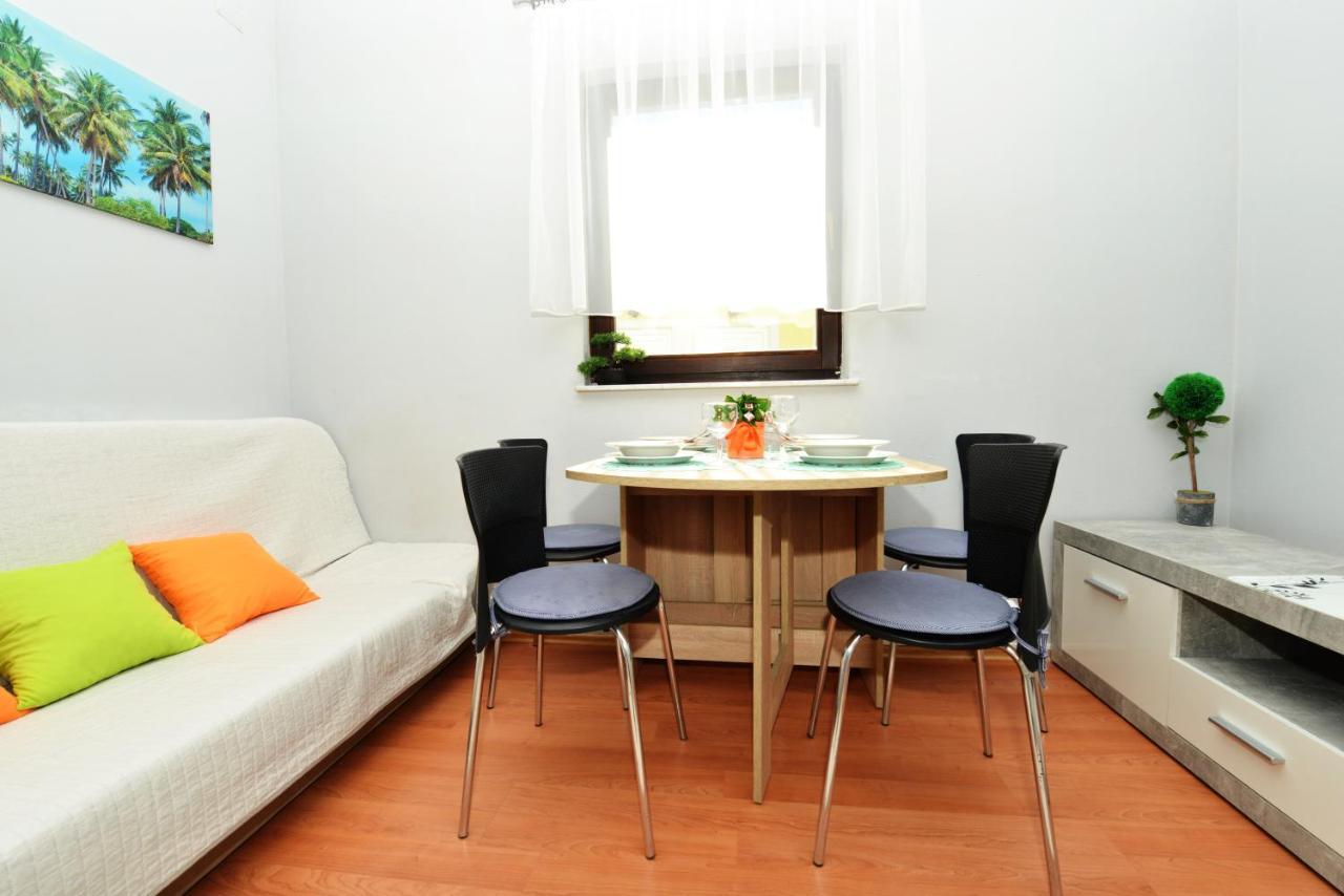 Apartment Lavender Vir Exteriör bild