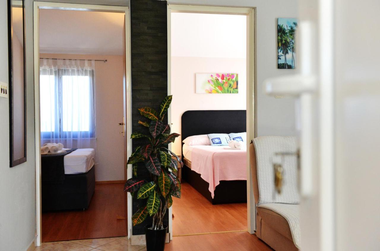 Apartment Lavender Vir Exteriör bild